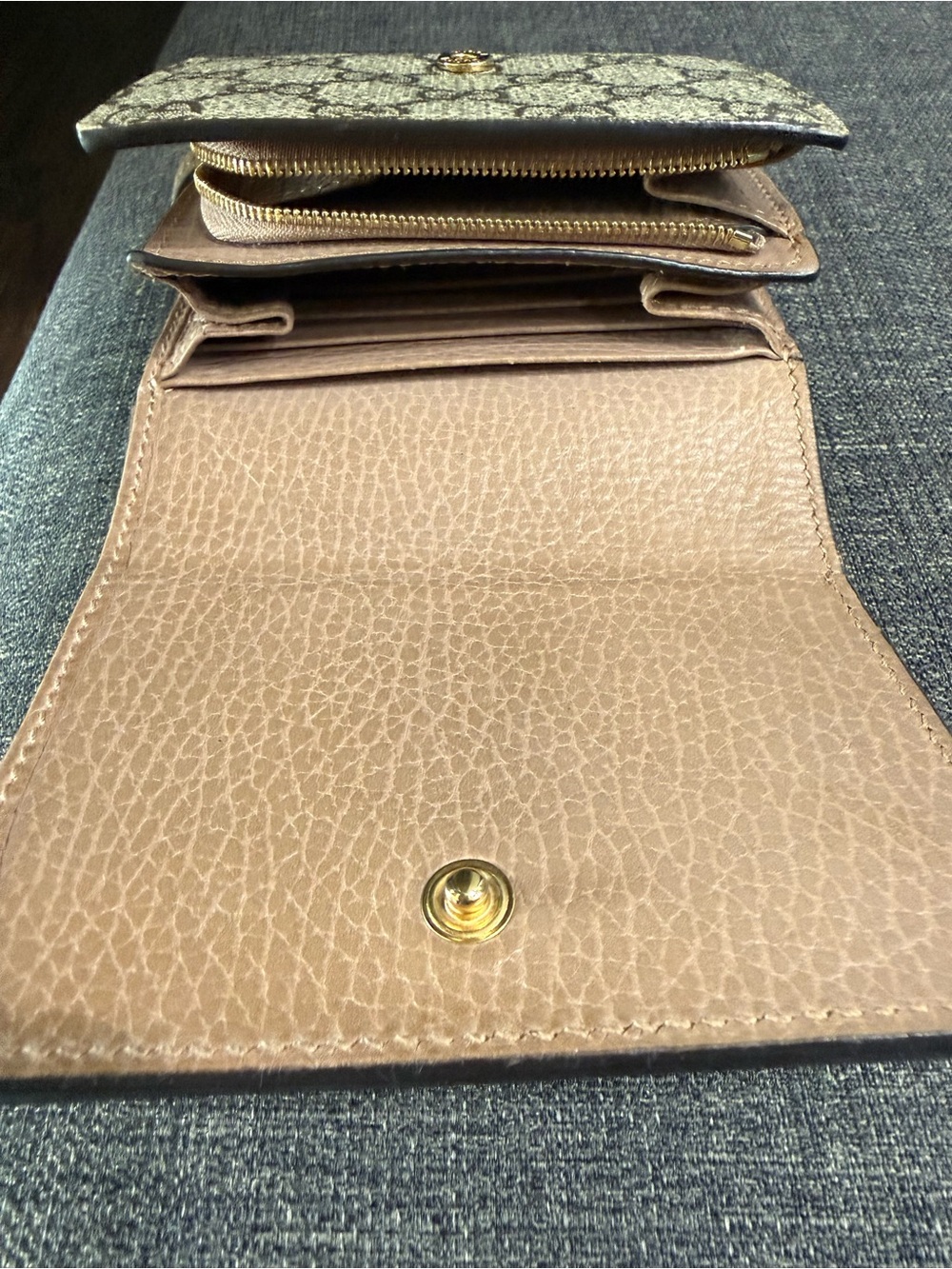 Gucci Rose Pink Leather Wallet with GG Canvas and Gold Logo - Picture 4 of 4